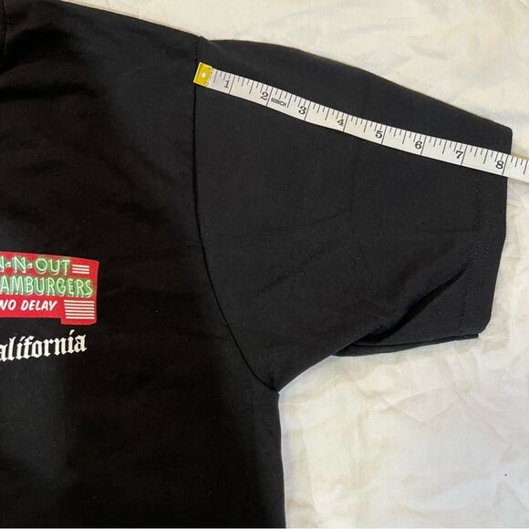 In-n-out NWOT Low Rider Tee Shirt size M - Picture 6 of 7